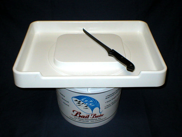 CUTTING TRAY WITH KNIFE SLOT, FITS ON 3.5-6GALLON BUCKET-LIGHT BLUE